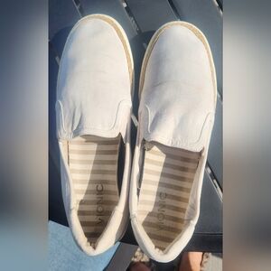 Vionic Canvas Slip On
